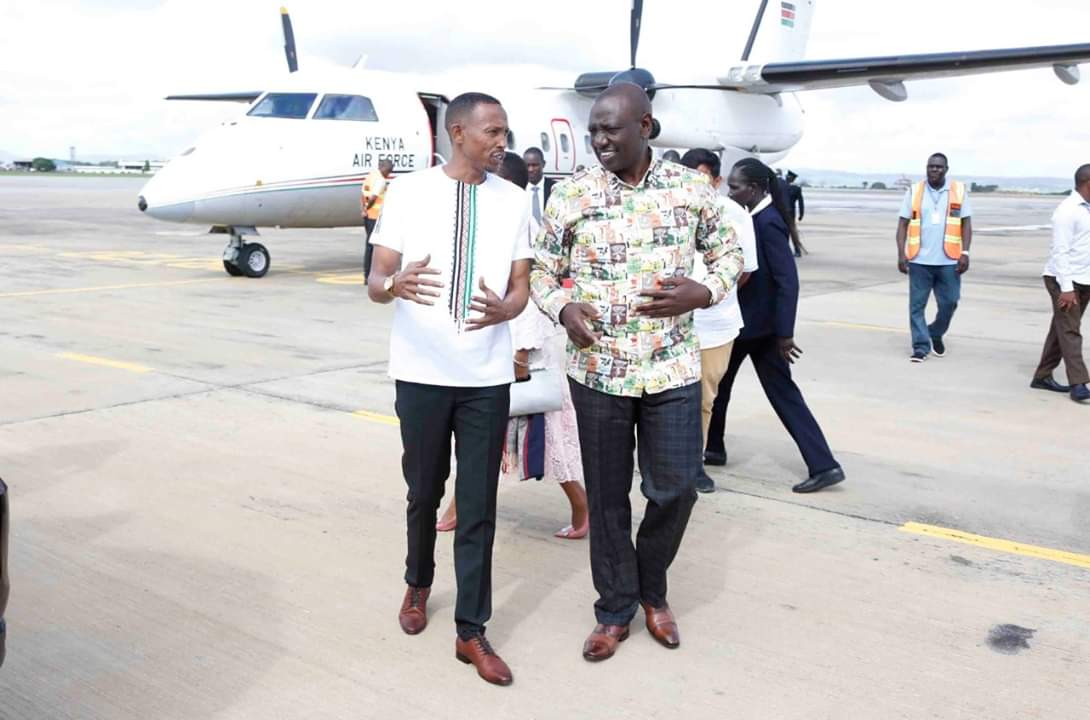mnurferuz's tweet photo. No senior government officials to receive dp ruto when arrived at moi international Airport Mombasa... #MashujaaDay2019 https://t.co/VvbgOKibML
