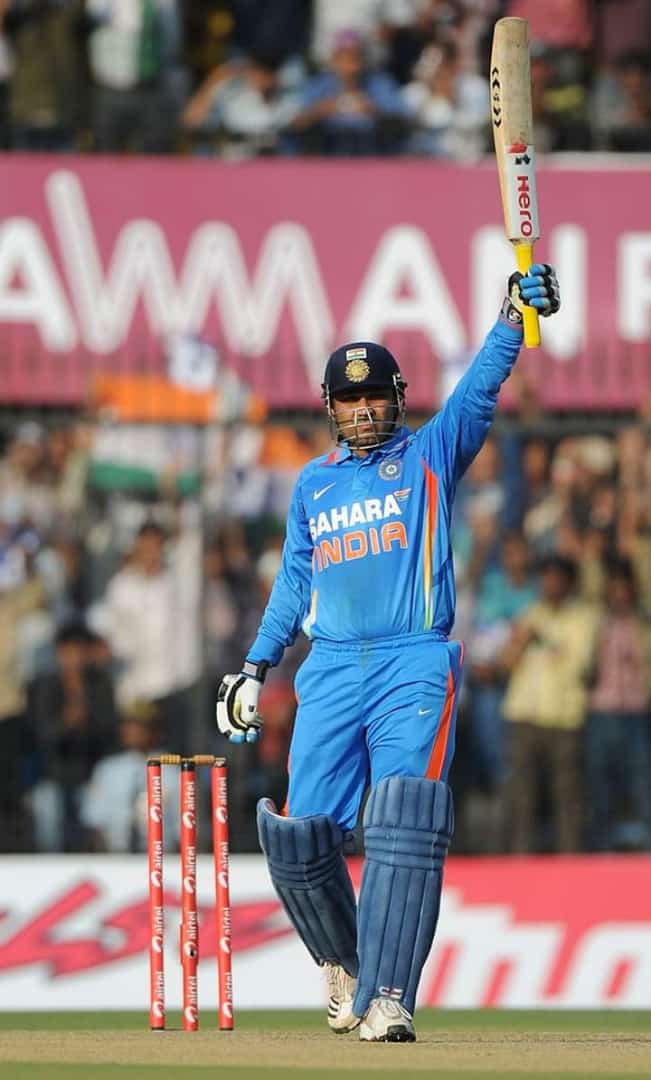 Mohanlal's tweet photo. Happy Birthday Dear @virendersehwag
#HappyBirthdayViru https://t.co/OnrMZWHsbk