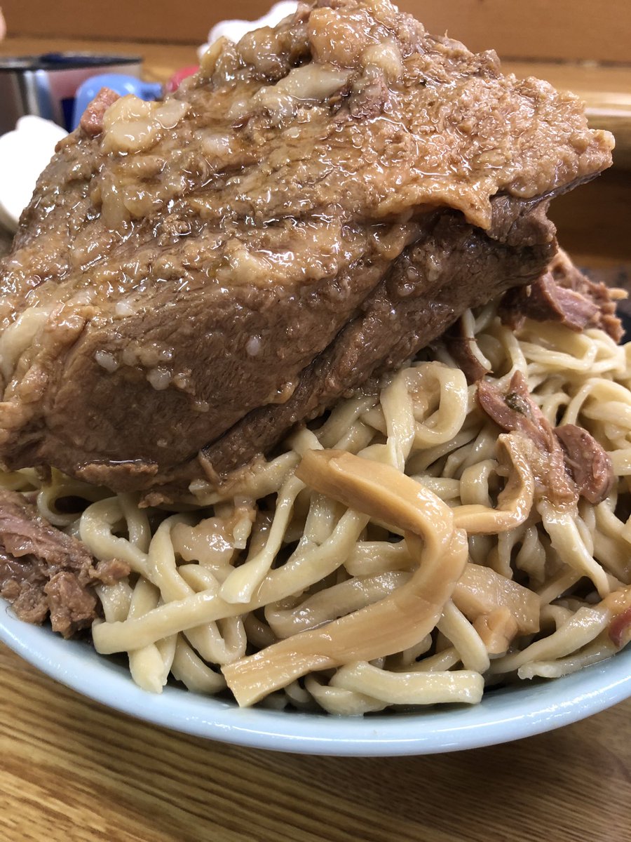 Rio4634's tweet image. ラーメンそら@上福岡

今日午後13時頃 

上福岡にあるラーメンそらにて

隕石の様な豚が着丼したもよう

作業員がおよそ15分かけ

撤去作業に成功！

現場から以上です。

ご馳走様でした🙇‍♂️🙏