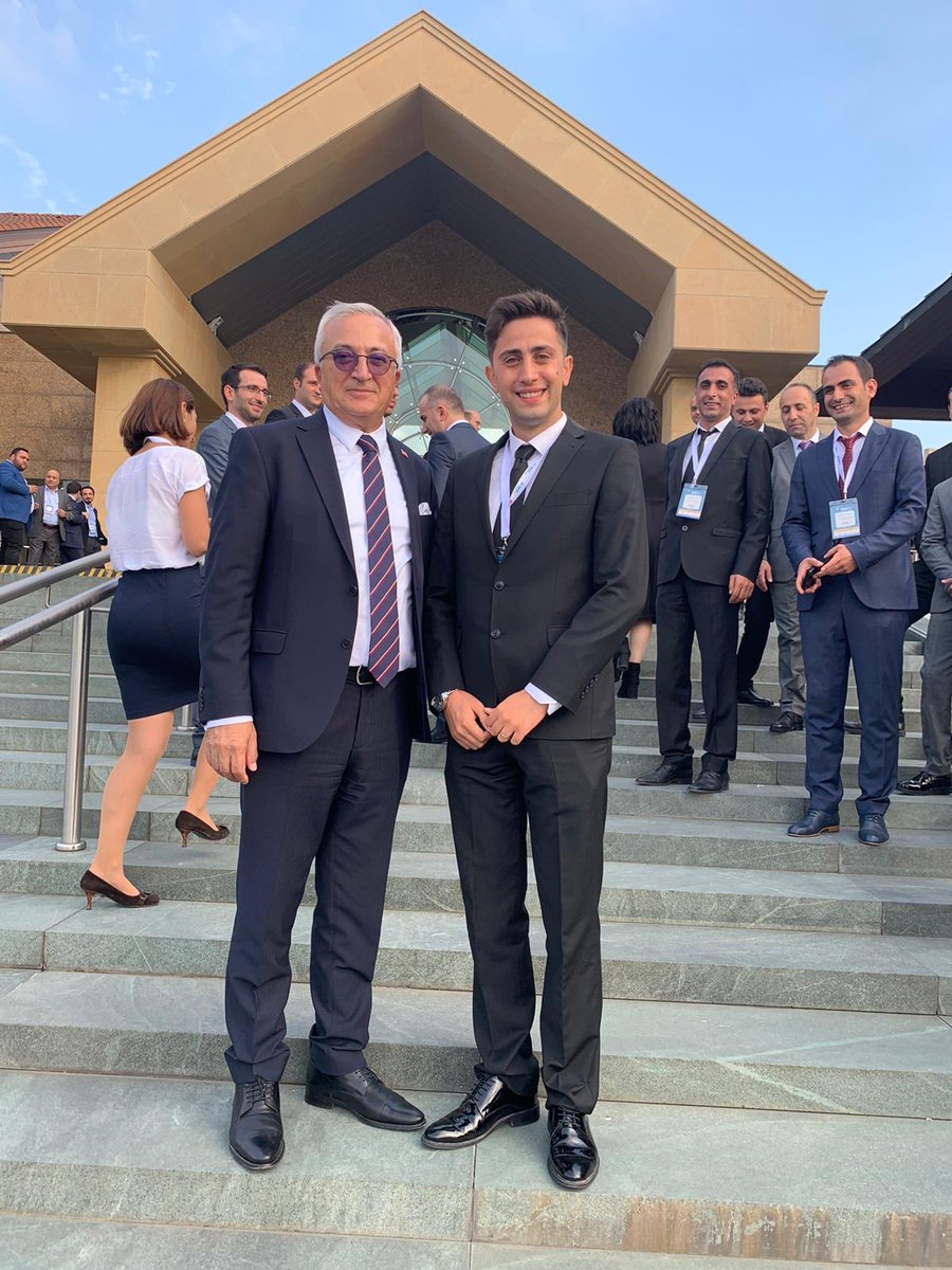 tanrisevenkoray's tweet photo. 30 farklı ülkeden 5000 katılımcının bulunduğu “Ortak Enerjimiz Ortak Geleceğimiz” sloganı ile bu sene 8’ncisi düzenlenen Türkiye doğalgaz sektörünün en büyük kongresi olan INGAS2019’da var olduğum için  gurur duydum. #ingas2019 #ortakenerjimiz #ortakgeleceğimiz #igdaş https://t.co/UWRYCvYF8j
