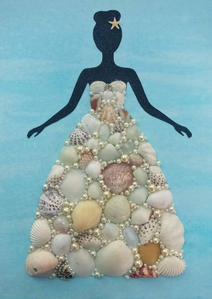 AminathIhsana's tweet image. Inside every person you know, there is a person you don&apos;t know.

( Dm to purchase @bolivashi on instagrame or facebook page)
( 9&quot;×12&quot; canvas ) 
#shellart #shells #shellcraft #shellcanvas