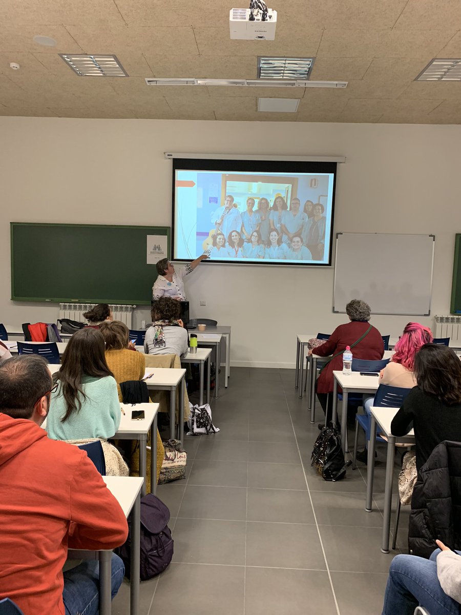 viicnmt19's tweet photo. Comenzamos la jornada del domingo con las comunicaciones orales. Seguimos los últimos avances en nuestra disciplina en el VII Congreso Nacional de Musicoterapia #viicnmt19 #congreso #musicoterapia #music #therapy https://t.co/In2nwsp8Ei