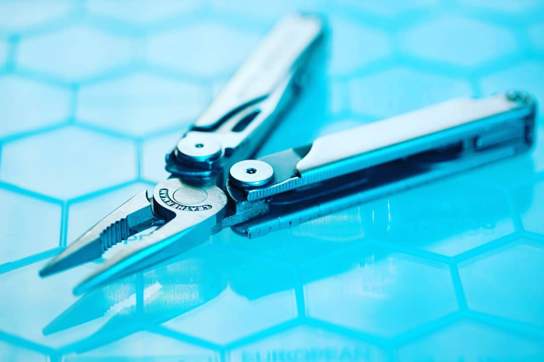 Leatherman_fr's tweet photo. Doit-on encore présenter le Leatherman #WavePlus ? 18 outils, 10 centimètres, 241 grammes... Une fois en main, il ne vous reste plus qu'à passer à l'action ‼️ 👊💪
Retrouvez le Wave+ sur notre 🌐E-Shop !
C'est par là 👉 https://t.co/qSKtuhrFWB
📸 Merci à @knifology (IG) https://t.co/lc5UTrseVB