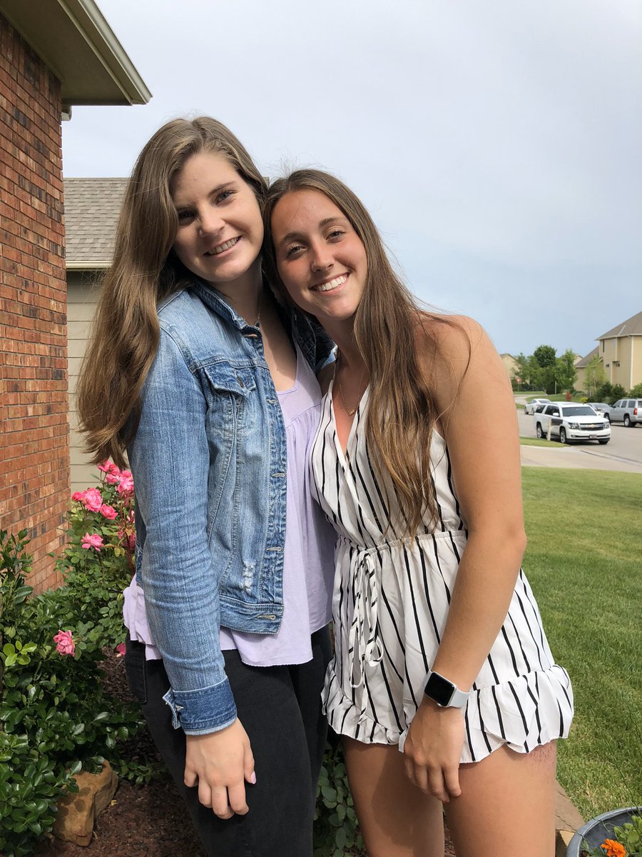 molly_wack9's tweet photo. Happy birthday to my sweet ashhy❤️❤️  ilysm and I’m so glad you’re my bestie forever!!😘😘 love you and I hope you had a great day (had to be the very last one to say it)@ashtynnbrownn3 https://t.co/UstZK7ESNS