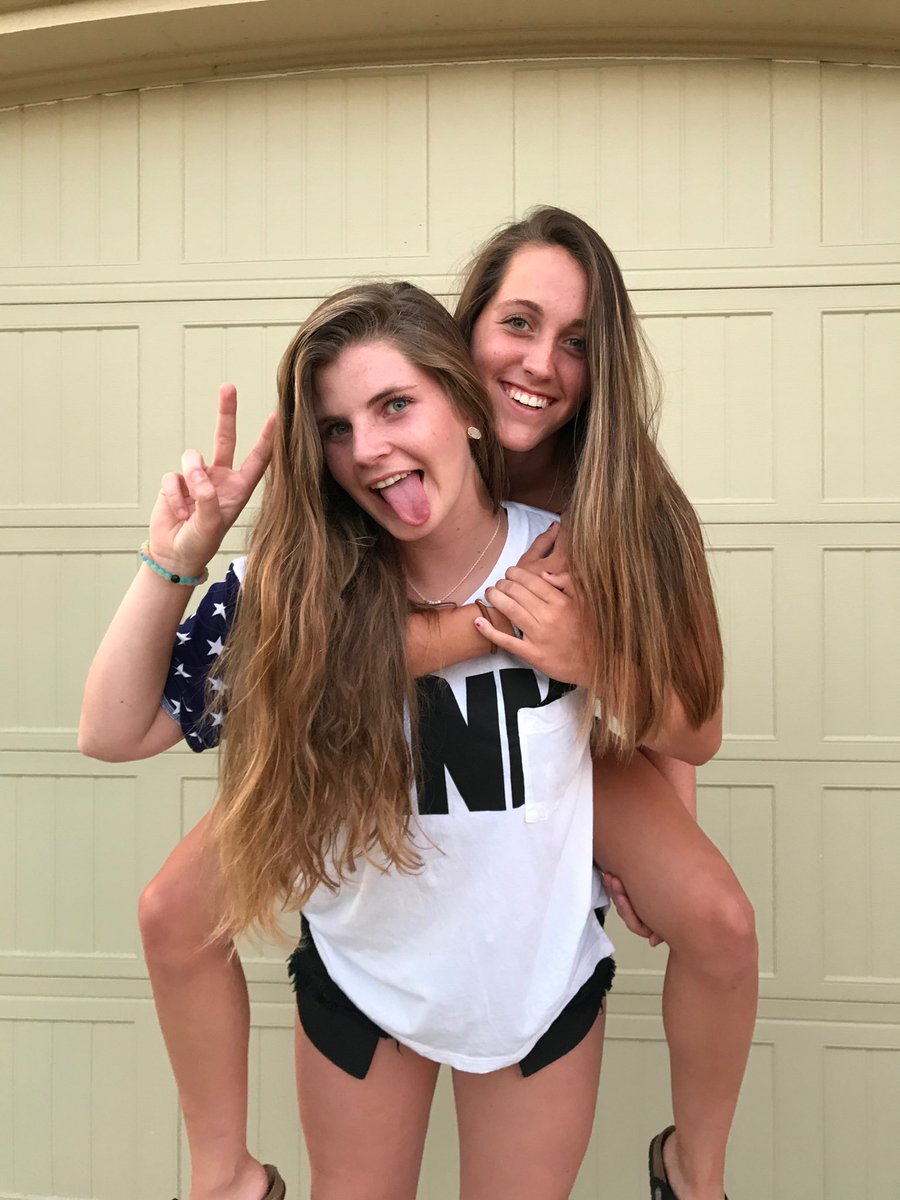 molly_wack9's tweet photo. Happy birthday to my sweet ashhy❤️❤️  ilysm and I’m so glad you’re my bestie forever!!😘😘 love you and I hope you had a great day (had to be the very last one to say it)@ashtynnbrownn3 https://t.co/UstZK7ESNS
