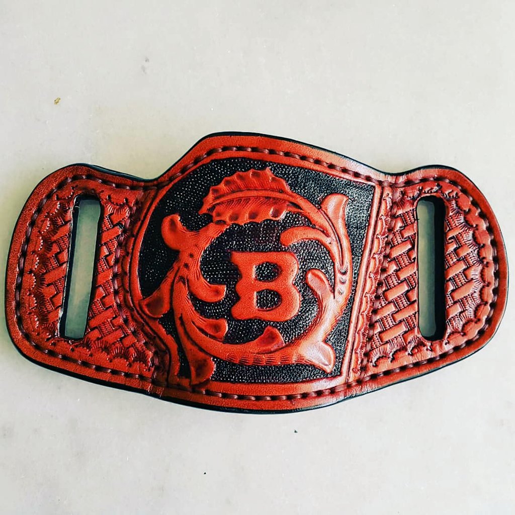 Dexter_Soze's tweet photo. https://t.co/038iINfYQS
 Hertürlü deri ürün ve tasarımlarımızla Leathercraft işlemeli silah kılıfı cüzdanve çanta yapımıile hizmetinizdeyiz Tyana LeatherAntalya #fenerinmacivar
#KızlarınEnSevdiğiŞeyler #seymasubasi #mertcoklukgizemlicinayeti #gazetesozcu #Samsung #ONCEHALLOWEEN2 https://t.co/jZuZ1yHgt7