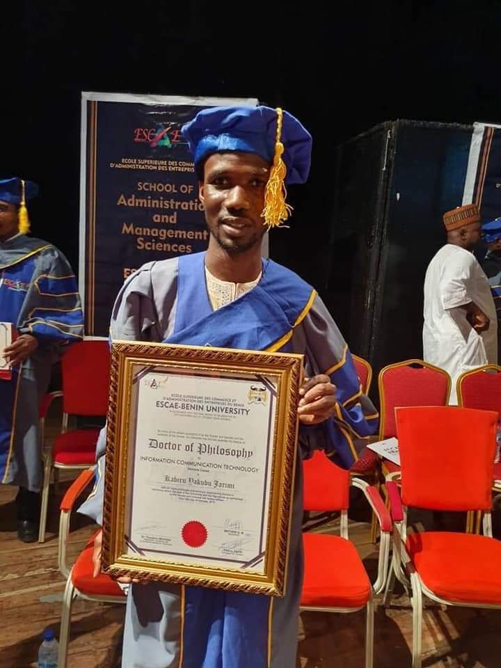 Congratulations Hon.@jarimik1 as you are conferred with Honorary Doctorate Degree of Philosophy. Kaduna South LG is proud of you.