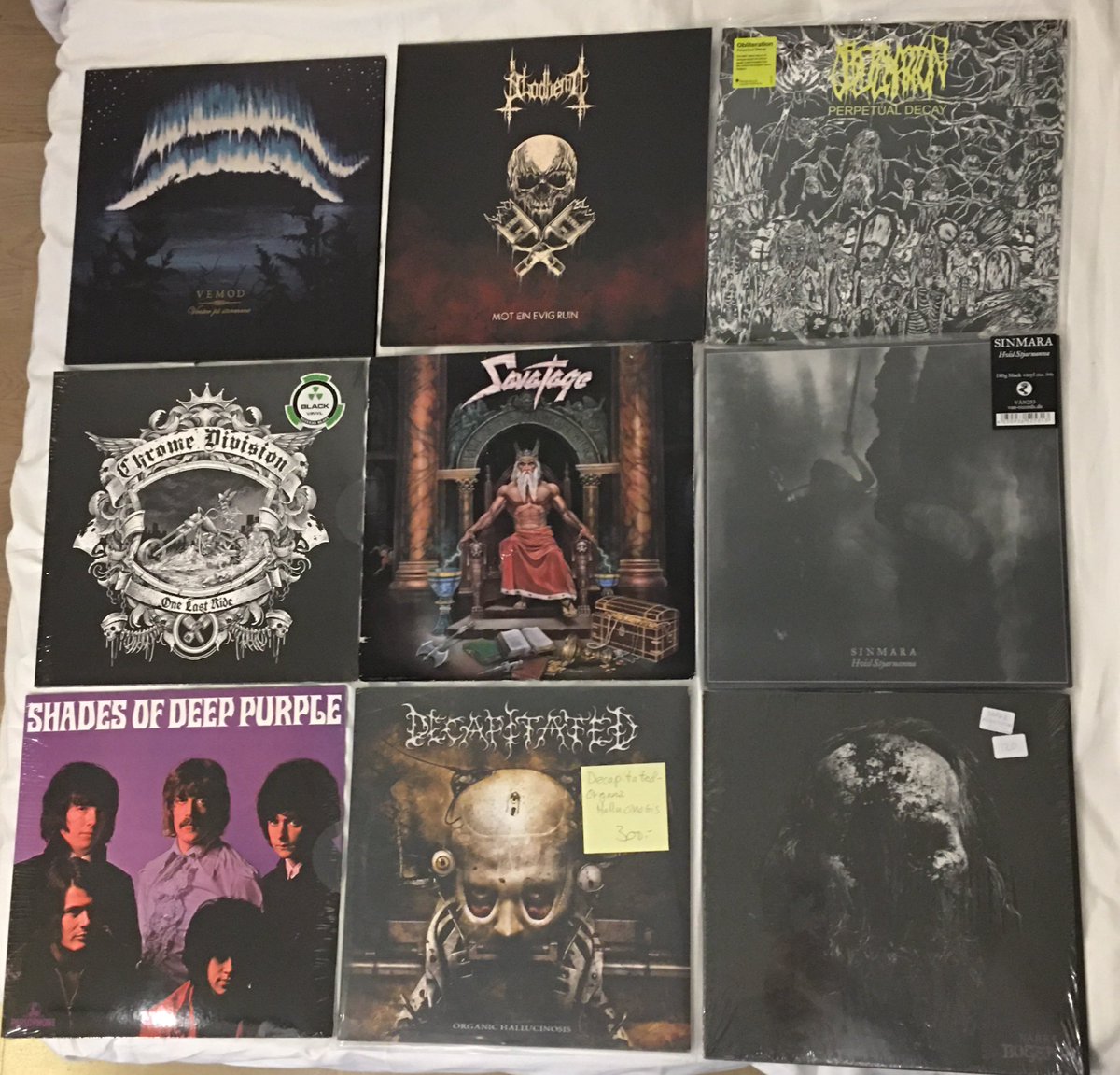 HaraldKvassheim's tweet photo. The usual «hotel bed display» after yesterday’s #RecordHunting
A record fair and a visit to #Katakomben both in Oslo, resulted in: #Decapitated #Obliteration #Blodhemn #Vemod #Savatage #Sarke #DeepPurple #Sinmara #ChromeDivision
#OnlyAnalogIsReal #Vinyl https://t.co/cMdDWjvgVf