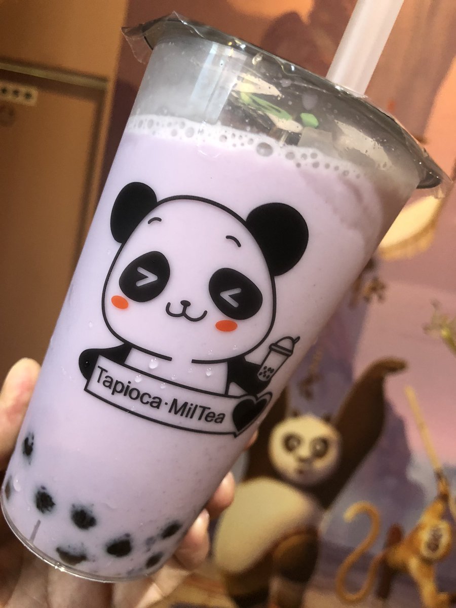 oo79864432's tweet photo. モトカレマニア活③
Mil Tea 🐼 京急蒲田店 😃
ドラマで金春入る前に後ろに写ったお店。中はパンダ&カンフーパンダの世界。紫芋ミルク🥛480円。タピ大粒弾力かなり強い系。ドラマでお店写ったと写真見せて教えたが中国人女子店員まったく知らなかったです…
#タピ活 #タピオカ教団 #タピオカ #miltea https://t.co/3d1YILZlqG