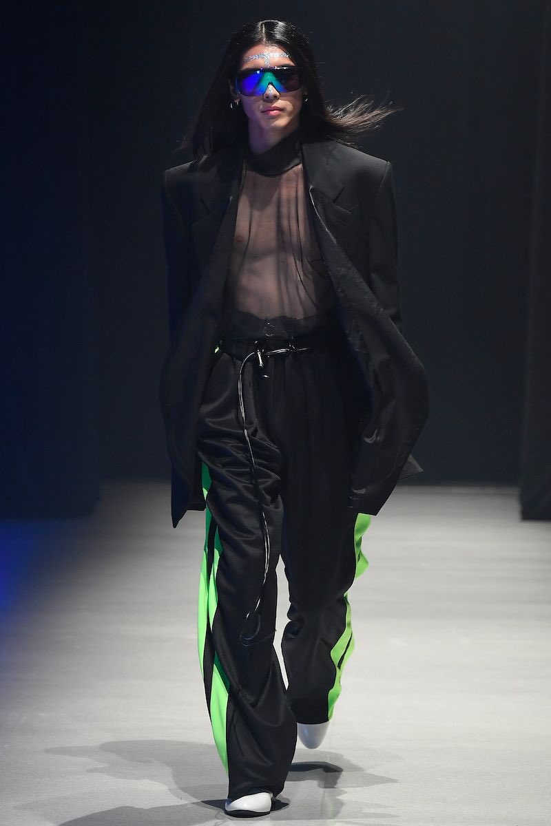 shunyanocamera's tweet photo. Thank you for having me RABD 2020ss
めちゃくちゃかっこいいショーでした。
⚡️Rakuten Fashion Week Tokyo⚡️
#RABD #RakutenFashionWeekTOKYO https://t.co/pzrxnmANuw