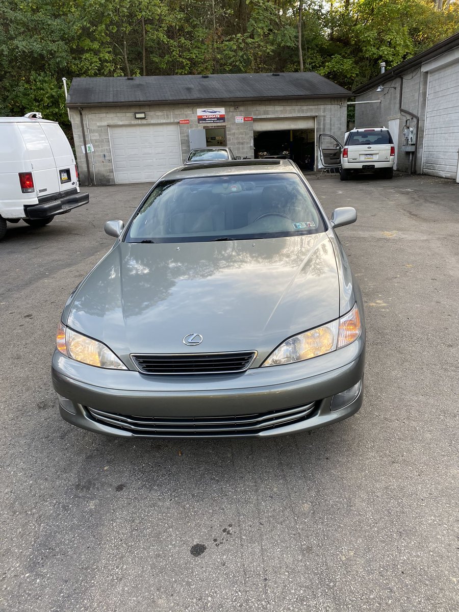 LanceIto007's tweet photo. 2001 Lexus 136k $3000 https://t.co/rQ6KlDs5LI