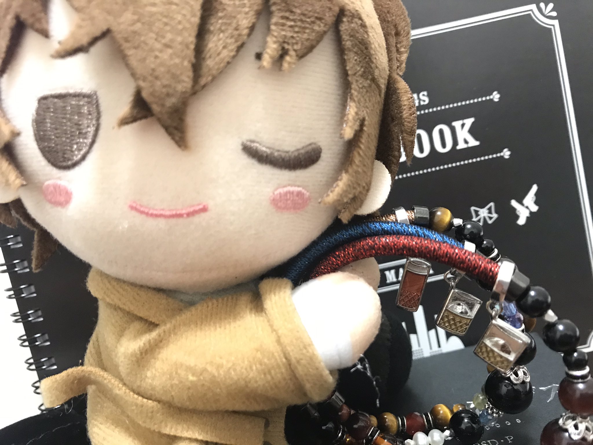 文豪ストレイドッグス』黒の時代をイメージした天然石ブレスレットが登場！アナヒータストーンズのコラボ第2弾 | numan