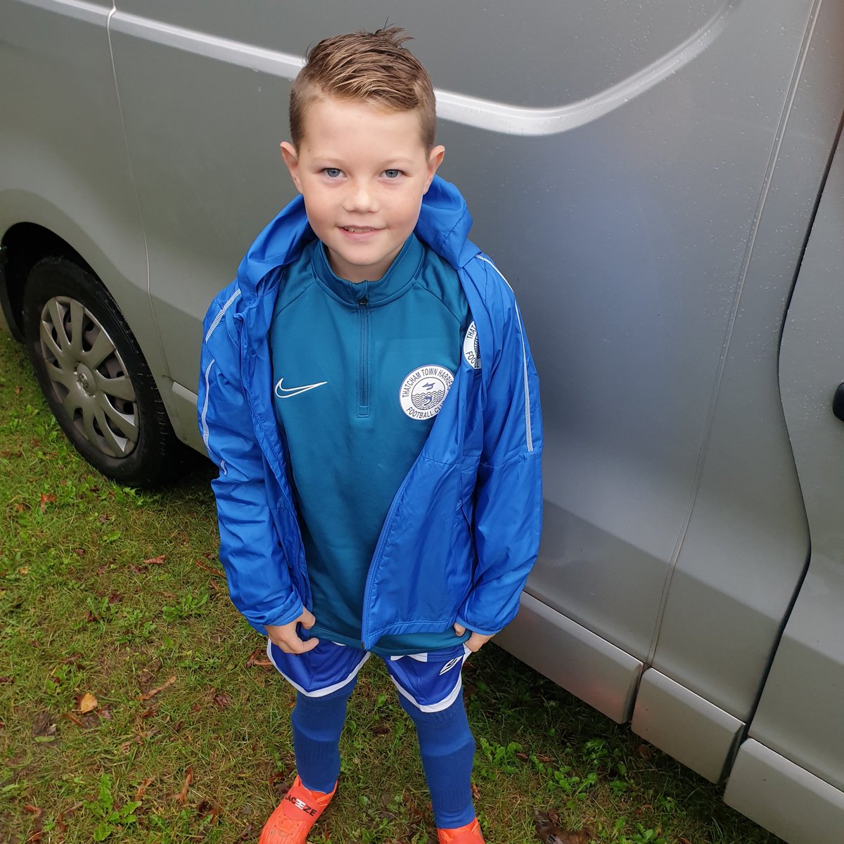 Gareth_Cyprus85's tweet image. Made his debut for @Thatcham_TownFC last week..7 years earlier than his old man..this week scores a worldie.. the team were class and get a clean sheet.. and only gets mom #tooproud #likefatherlikeson #footballfamily #footballdevelopment #hesbetterthenme