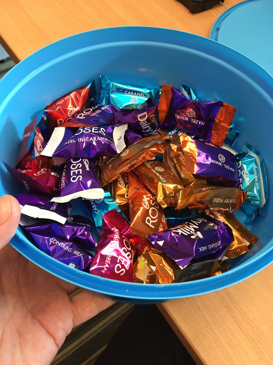 josefleont's tweet image. Remember when a tub of Roses was packed full of foil wrapped chocolatey goodness.... you ain’t fooling me @CadburyUK with ur fancy air filled individual packets #halftub  #chocolate #chocolateproblems