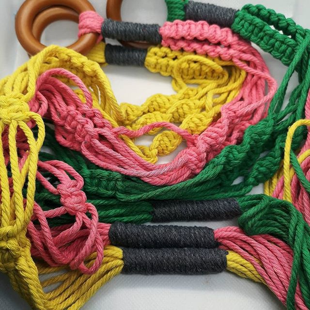 concretegems's tweet photo. Bright macramé planthangers for today, which colour would you choose? These are going to be up in my shop with the option to add a concrete pot with them as well.
.
#macrameplanthangers #macrameofinstagram #mustardyellow #macrame #concrete #concretegems #planthanger #pinkmacrame https://t.co/vZzniAozhr