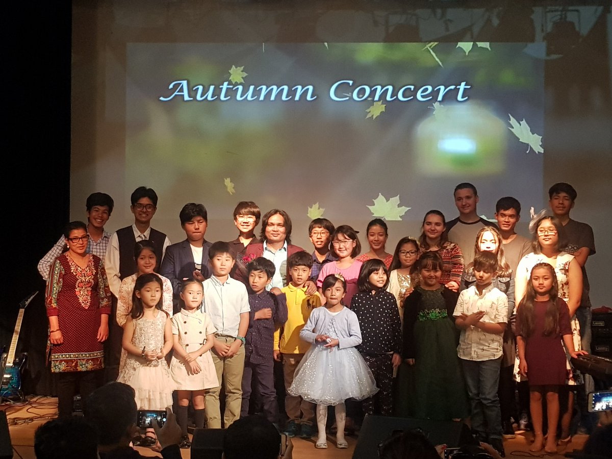 Went to Autumn Concert organized to showcase the musical skills of little kids and young ones. Great to see them all performing.

#GreatShow #CutePerformances #ProfessionallyDone