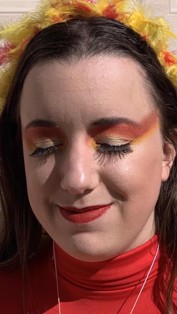 AlexHysick's tweet photo. Had so much fun creating this look for my halloween costume using the @JeffreeStar Blood Sugar and Thirsty palette! Loved playing around with color! https://t.co/EooBgBoth6
