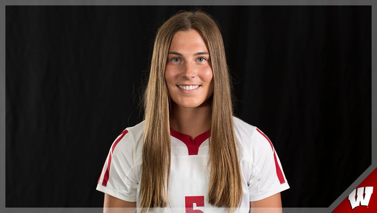 BadgerWSoccer's tweet photo. 𝓢𝓾𝓷𝓭𝓪𝔂'𝓼 𝓪𝓻𝓮 𝓯𝓸𝓻 𝓸𝓾𝓻 𝓼𝓮𝓷𝓲𝓸𝓻𝓼

The #Badgers will recognize our four seniors prior to today's match! https://t.co/Ainge4ejTA