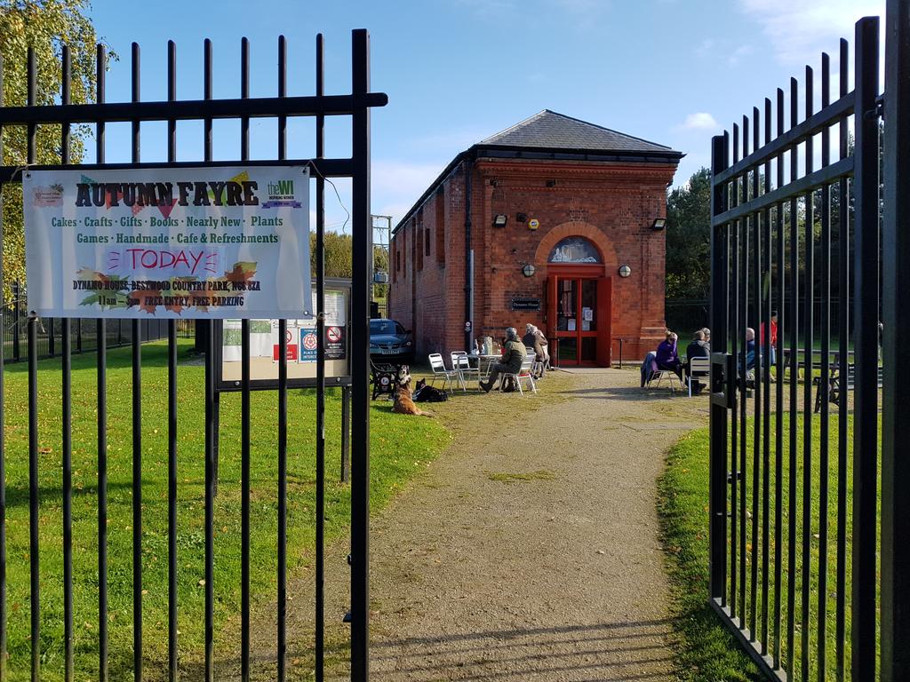 It's a glorious day, we have cake, tea and bargains! Come along:) #bestwoodvillagewi