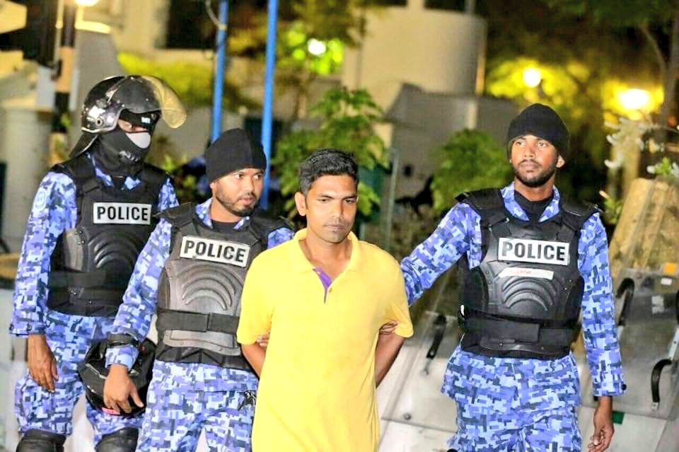 shaahid_96's tweet photo. Alhugandu ge vote #Naibraees @mdpshippe ah! ☑️ 💛 https://t.co/RZBoiEJH4v