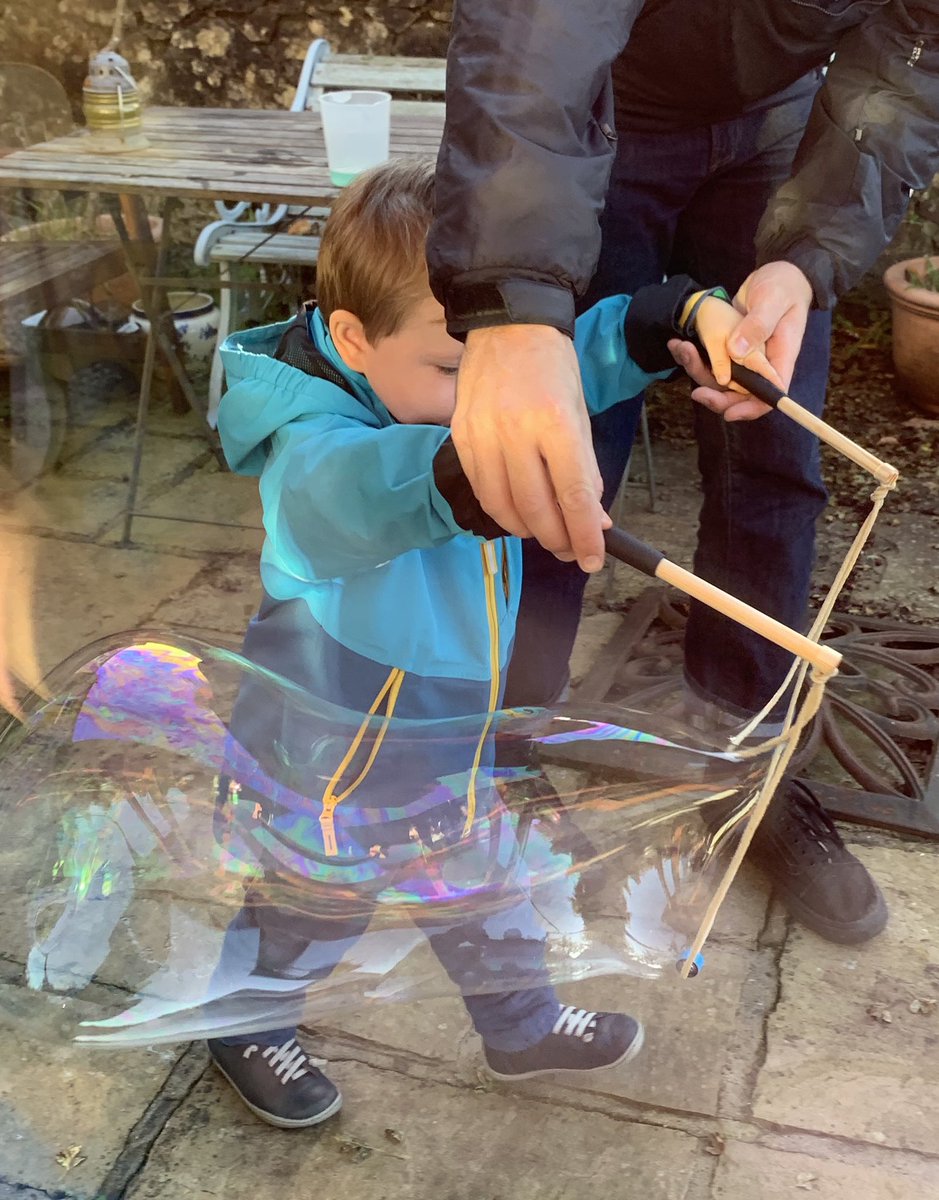RiversideGovaHT's tweet photo. Lovely morning for some Dr Zigs bubble fun!!! 😄 #bigkids #drzigsbubbles @DrZigs #giantbubbles #play https://t.co/qcwBpJPW8X