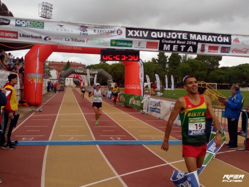 ¡Luis Miguel Sánchez de <a href="/BikilaClub/">BikilaClubAtletismo</a> campeón de España de Maratón en Ciudad Real!

🥇 Luis Miguel Sánchez 2:23:49
🥈 Manuel Hurtado 2:23:52
🥉 Alberto Puyuelo 2:23:56