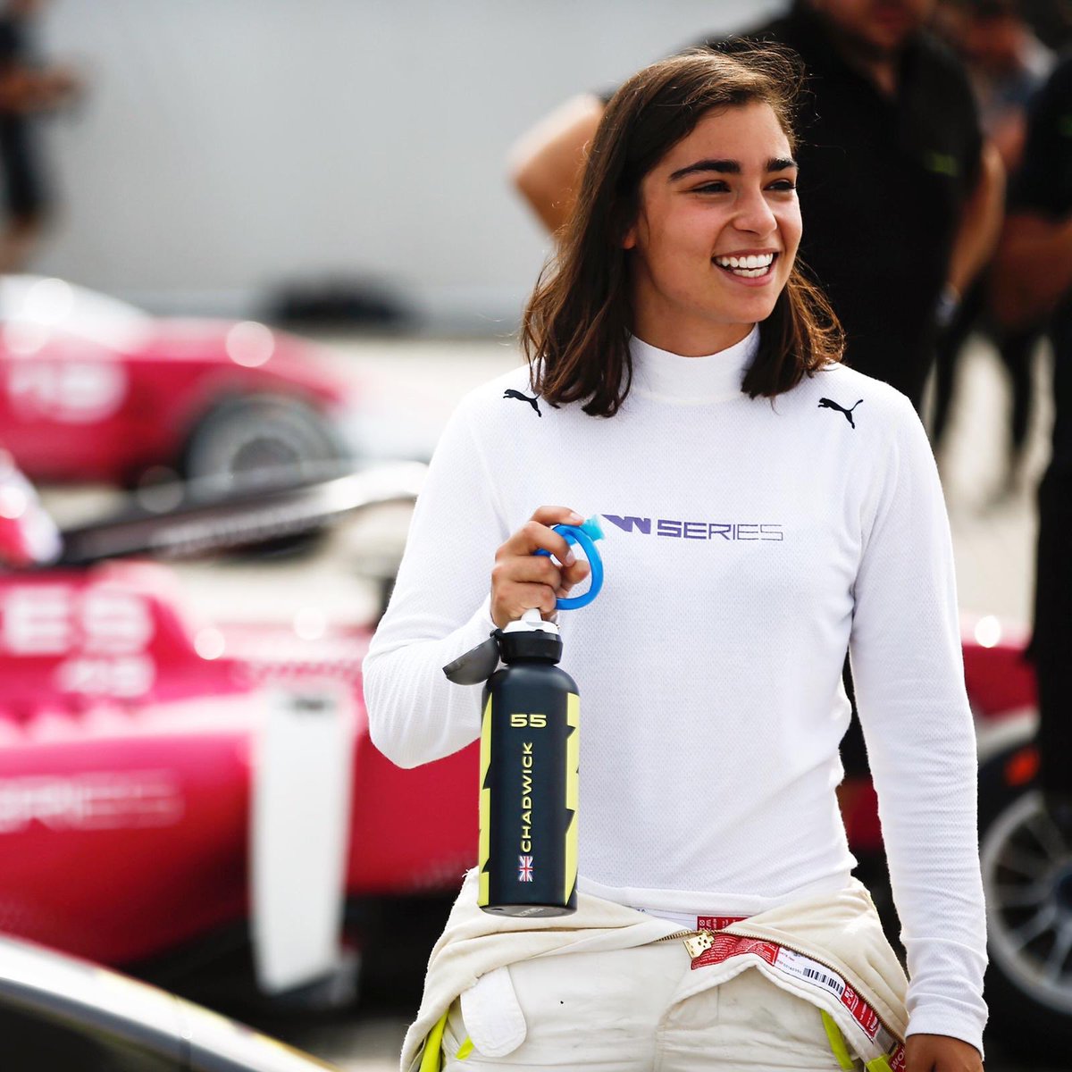 JamieChadwick's tweet image. Found out today I’ve been nominated for Young Sportswoman of the Year at #SWOTY 🤯💃🏻 What a way to end the week, thanks @thesundaytimes! 😁🙌🏻