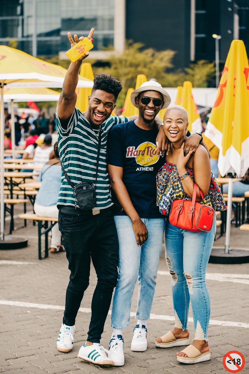 lelowhatsgood's tweet photo. #Ad | Yesterday i reunited with my family to create some beautiful moments at @Yfm’s #LYFE2019. S/O @JBScotchSA for making it happen. #JBBetterBlended #PocketScotch 

ph: @Veggyonthepic ❤️ https://t.co/GSZ0gzuAY7