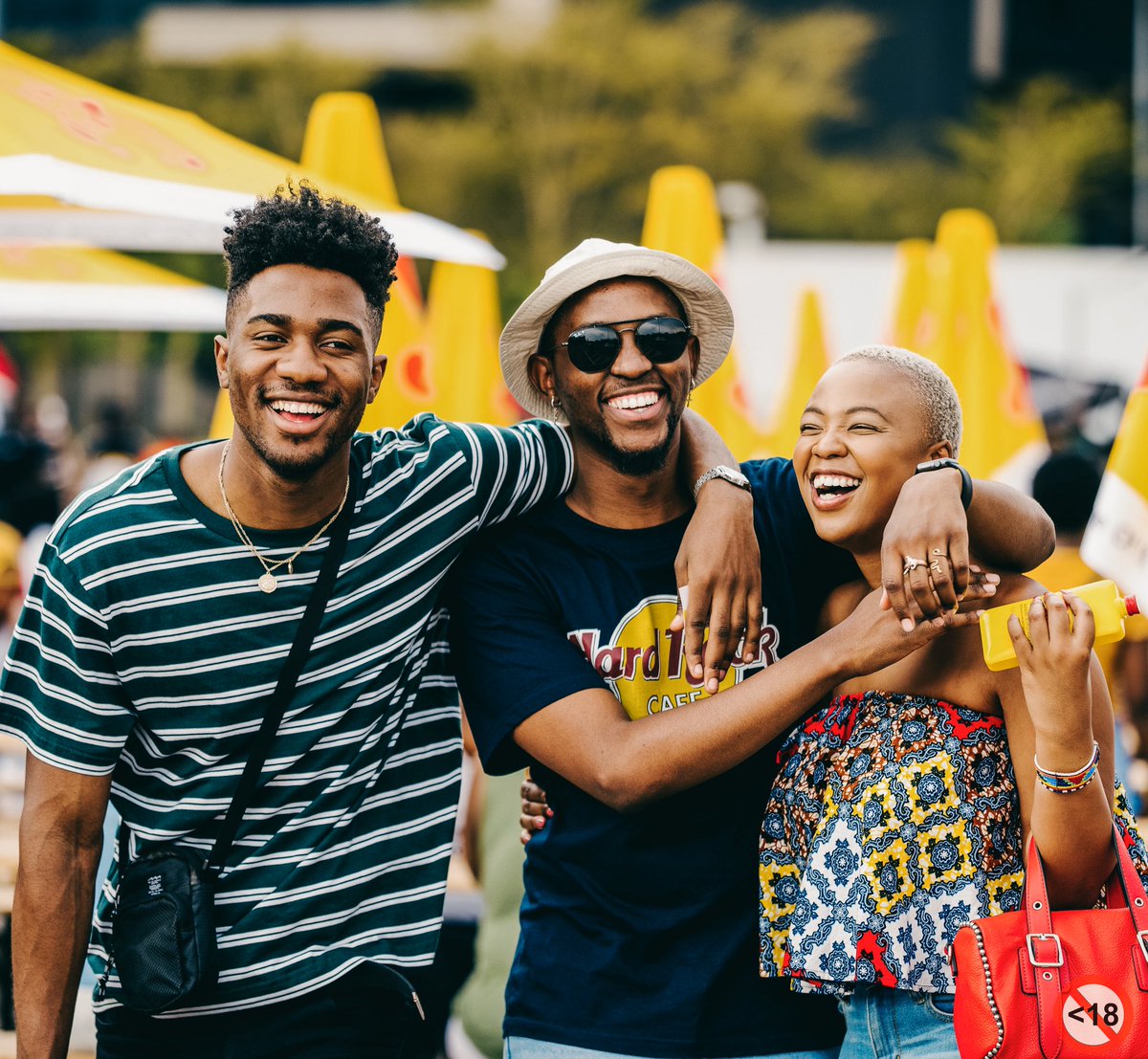 lelowhatsgood's tweet photo. #Ad | Yesterday i reunited with my family to create some beautiful moments at @Yfm’s #LYFE2019. S/O @JBScotchSA for making it happen. #JBBetterBlended #PocketScotch 

ph: @Veggyonthepic ❤️ https://t.co/GSZ0gzuAY7