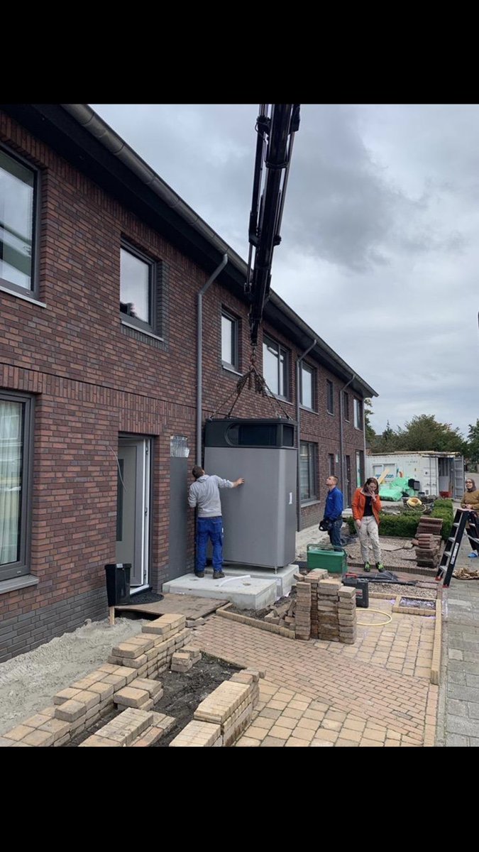 De laatste hand word gelegt aan weer een blok NOM renovatie #goedwonen Gemert #renolution
