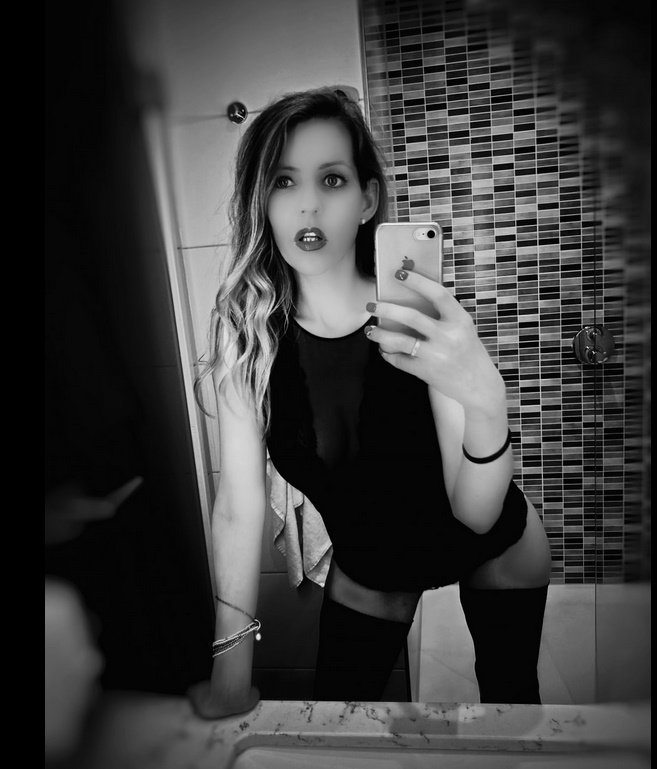 Ola Süßer, es wurde wieder mächtig reduziert in meinem Fetschshop 👄 Von getragener Wäsche bis zu geiles Videos mit Partner Solo und auch mit Frauen habe ich es heiss getrieben 😉 pantiesparadise.de/christallstar-…  #fetish #sex #erotic #pantiesparadise #getragenewäsche #blonde #sexy #bisex