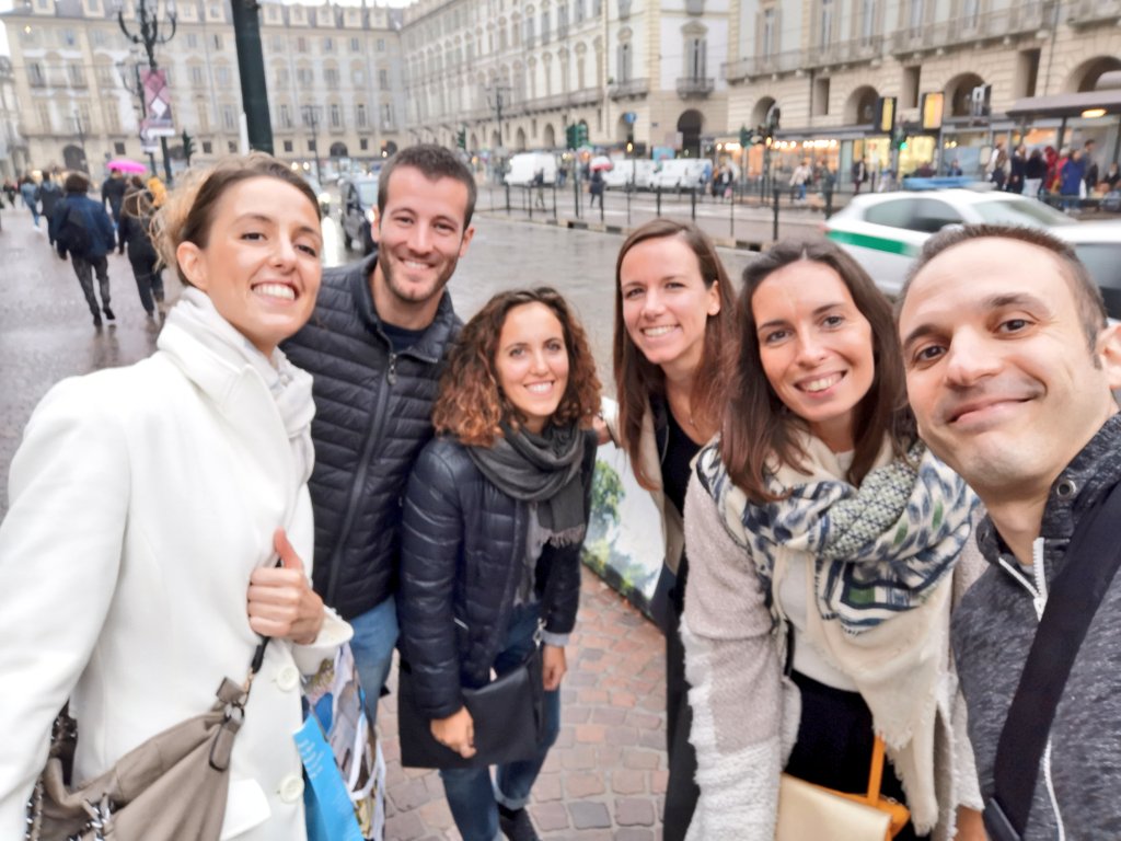 Il 'team blogger' del tour #Porticidivini2019 🍷

Esperienza favolosa tra le vie di #Torino! Grazie ai nostri compagni di viaggio @ioviaggiocosi_ e @CicciaCerva, alla nostra guida Valentina ed a @VendemmiaTorino  ❤️

#vendemmiatorino #grapesintown #travelblogger #viaggiare