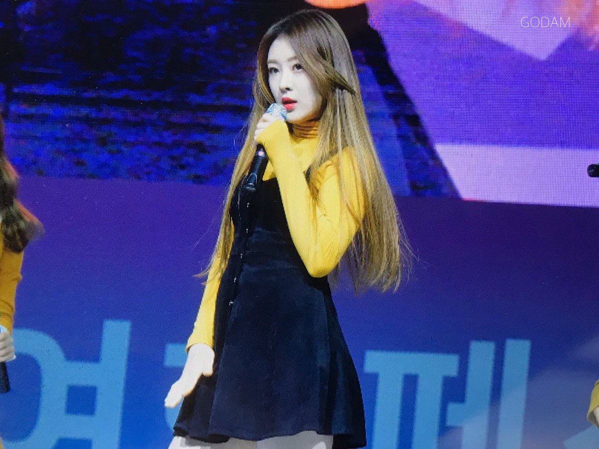 Neonpunch_godam's tweet photo. 191020 코엑스 여행페스타 프리뷰

#네온펀치 #neonpunch #다연 #dayeon #백아 #baekah https://t.co/KDAqPREYpE