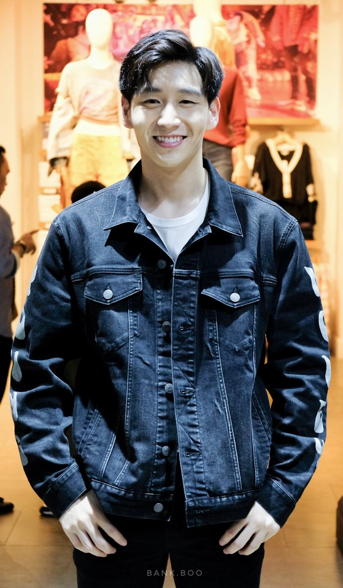 bbwropbt's tweet photo. น้องชายหนูหล่อมั้ยก๊ะ (เลื่อนสถานะจากลูกเป็นน้องชาย)
#กังเป็นหมี 
#gungkunpong #gung_kunpong #ConversationThailand https://t.co/iuAErL9aGM