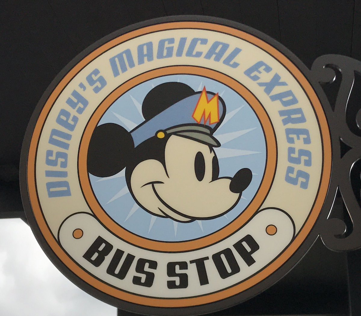 disneytipsguy's tweet photo. βIt was the best of times, it was the worst of timesβ Iβve never felt more schizophrenic about a bus! Elation when I first see it, heart break the last time I see it! #magicalexpress #dme #hellodisney #goodbyedisney #WaltDisneyWorld #Disney #disneymagicalexpress https://t.co/hhayrQUaEF
