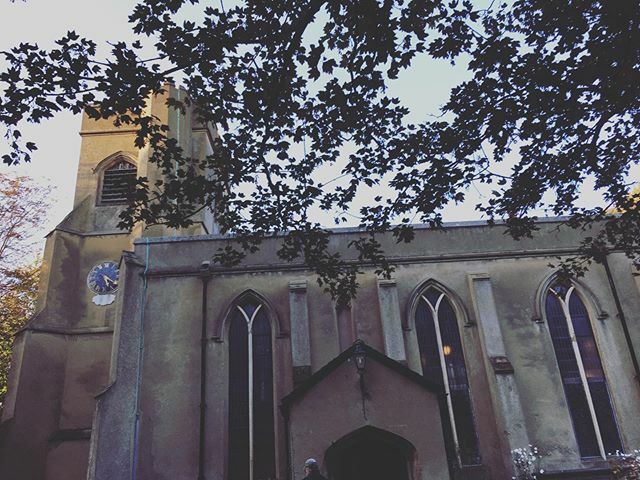 soshanau's tweet photo. Last tower on our #surreyassociation #ringingouting #stmaryschurchwalthamstow #stmarys #stmaryschurch Lovely ring of 10 where I rang bell 2 and 4 for rounds and call changes 🔔 #walthamstow #bellringing https://t.co/ng83T5KcZI https://t.co/v9r5gt05d2