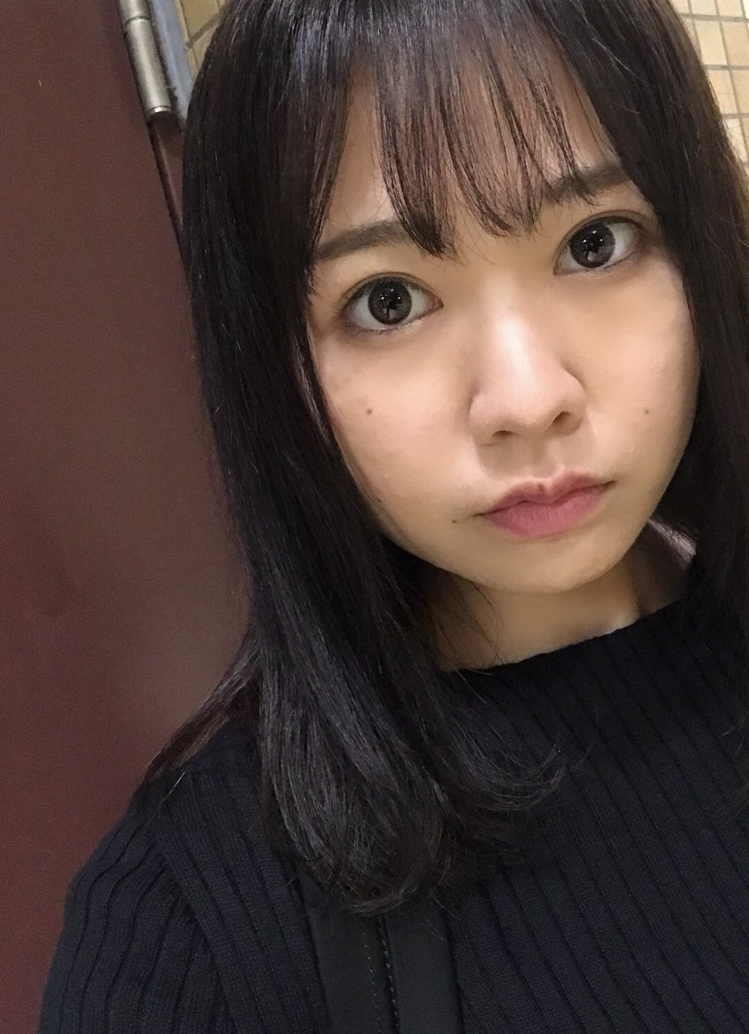 りな 久々にめっちゃ髪色トーン落とした 美容院がたまたまハロウィン仮装day ディズニー 縛り で フロントのお姉さんがホンテのキャストのグリーンドレスで 他アラジン ピノキオ アリス ジャック Bgmはディズニーハロウィンと素敵空間だった
