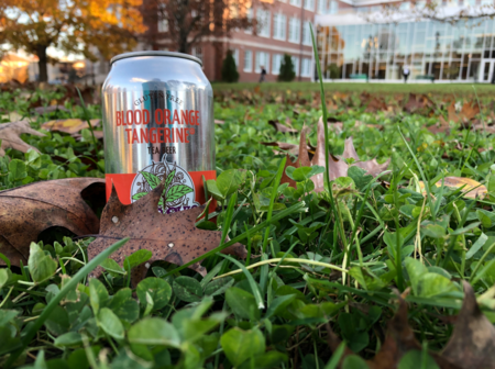wildohiobrewing's tweet photo. Blood Orange Tangerine Tea Beer. Every vampire’s favorite. (Blood emoji, Orange emoji, Vampire emoji)
#LetsGetWild #wildohio #boozytea #cheers #bloodorange #tangerine #glutenfree #fall https://t.co/dWo5hErZvX