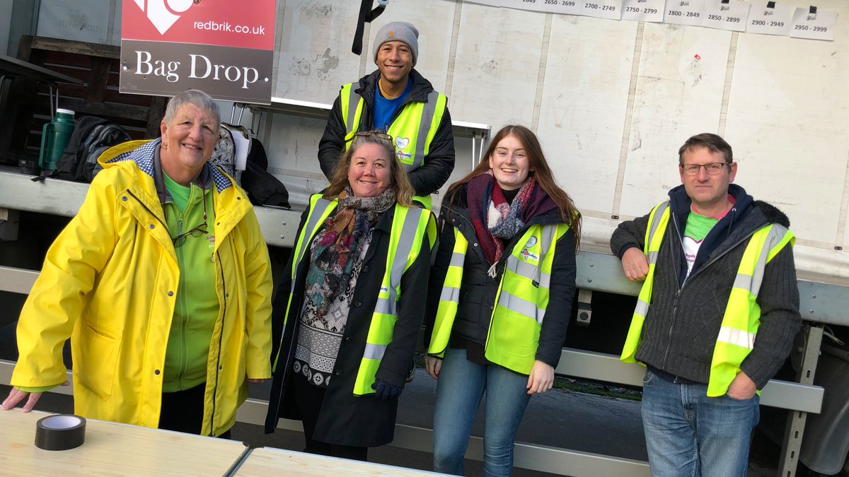 👏 Shout-out to all those who volunteered at today’s @REDBRIKproperty #ChesterfieldHalf - a superb effort, you contributed massively to another fantastic event! 🙌

#LoveChesterfield