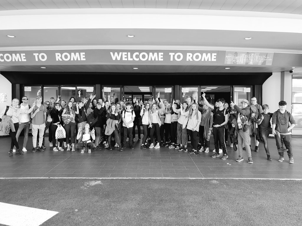KEVICC's tweet photo. We have arrived safely in #Rome. We are now on our way to Ostia Antica Archaeological Site! #Prego #runningonnosleep #WhenInRome https://t.co/hTRyFRVfqJ