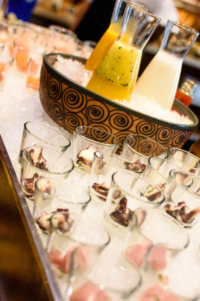 Disfrute un domingo familiar en nuestro Exclusivo Brunch.
Lo esperamos cada domingo de octubre junto a vinos de viña MontGras.
Reservas: 224708585