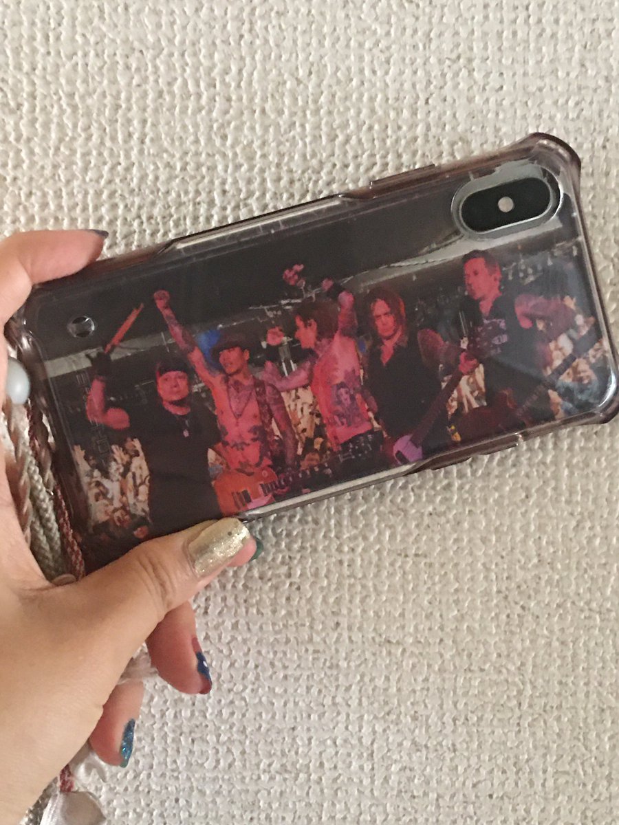 Thank you for your wonderful performance in Japan‼️
@Buckcherry 
#JoshTodd
@StevieDacanay 
#KellyLeMieux
#KevinRoentgen
#FrancisRuiz

It's not a picture in Japan, but I made an iPhone cover.