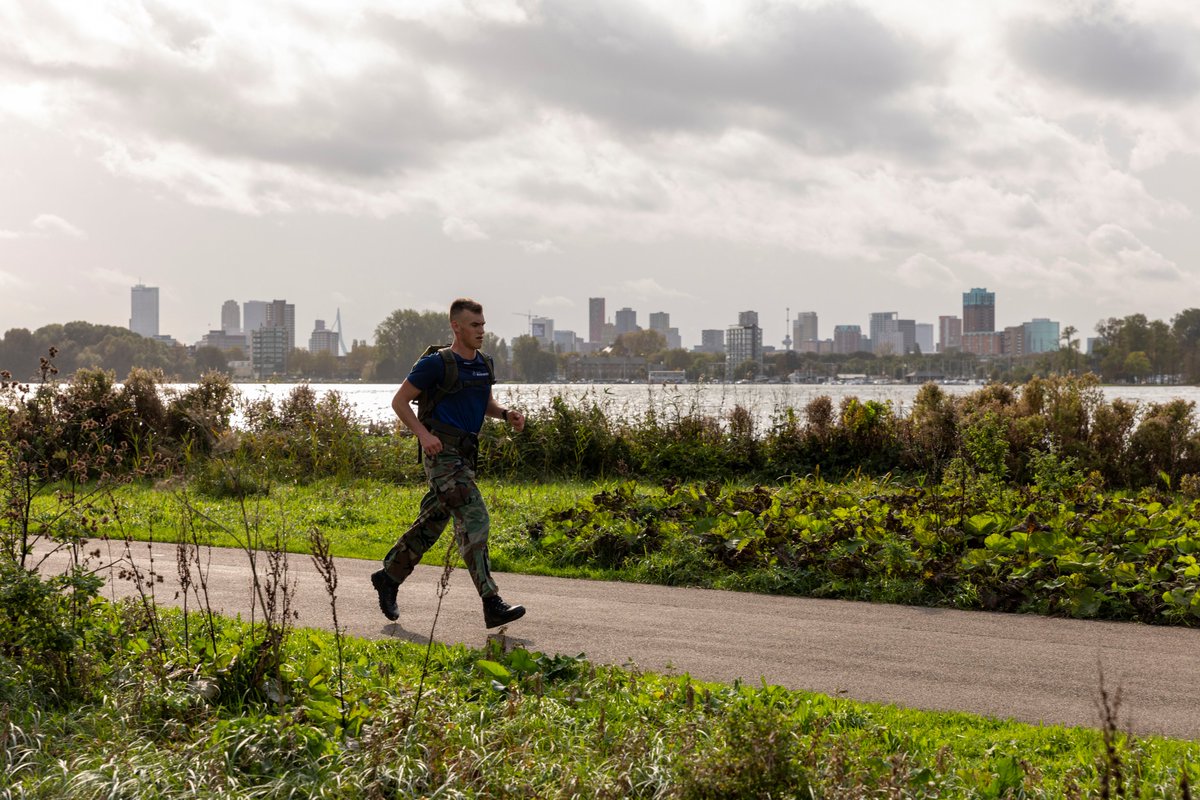 Afgelopen vrijdag stond de tweede gezamenlijke training op het programma. Er werd met de specifieke hartslagzones getraind. In volledig tenue door het Kralingse Bos in Rotterdam. Het voelt altijd goed om terug te zijn bij de bakermat van het Korps Mariniers! #KRACHT