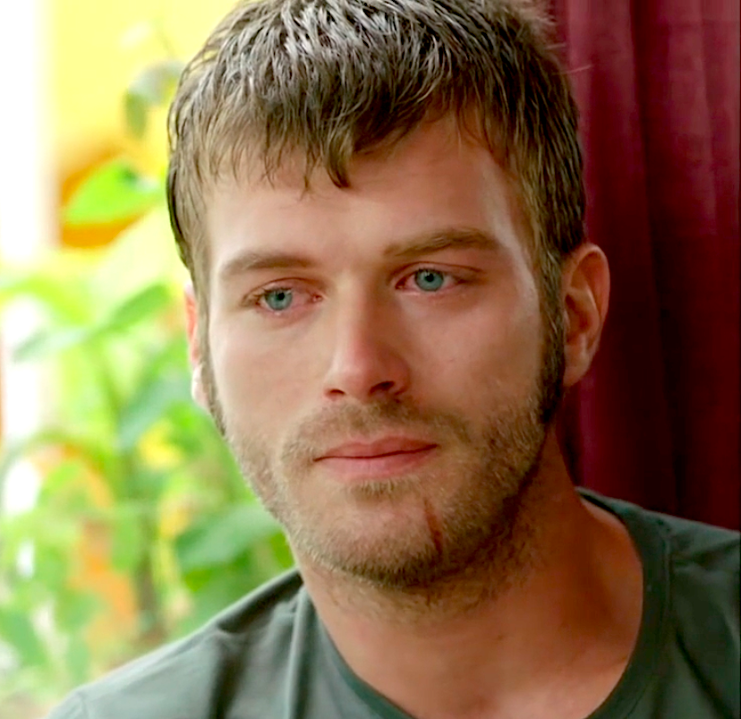 GingerMonette's tweet photo. @deepblue2710 Kuzey-- "wild, sweet &amp; unpredictable."

No doubt about it, #KivancTatlitug was extraordinary as Kuzey.

But credit also goes to @ece_yorenc for crafting the character and story that Kivanc brought to life. https://t.co/tu7QvPCmIR