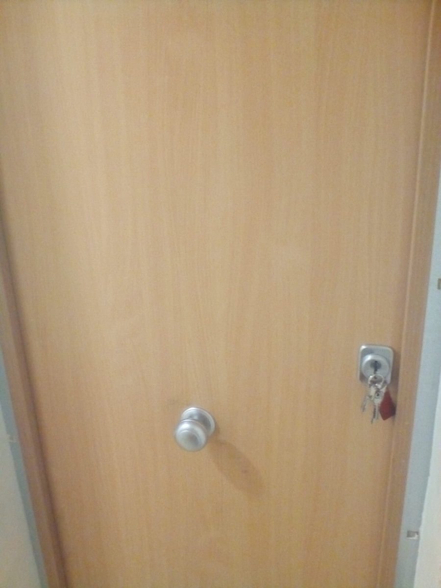 Dyasegur's tweet photo. Instalación de Puerta de seguridad Eurosegur https://t.co/c8I0Qemybd