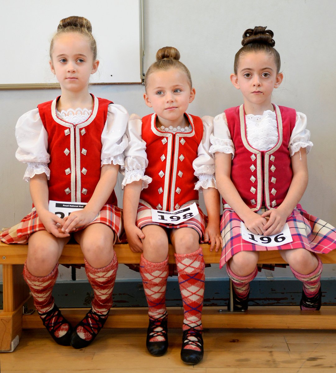 Some of the 150 children taking part in the Highland dancing competition as part of Scotland's Gaelic celebration the annual Royal National MOD taking part at Glasgow Gaelic School. #Scotland #Gaelic <a href="/bbcalba/">BBC ALBA</a> <a href="/glasgowlife/">Glasgow Life</a> <a href="/NationalMod/">Mòd Nàiseanta Rìoghail ¦ Royal National Mòd</a> <a href="/ModGhlaschu2019/">Mod Ghlaschu 2019</a> <a href="/guardian/">The Guardian</a>