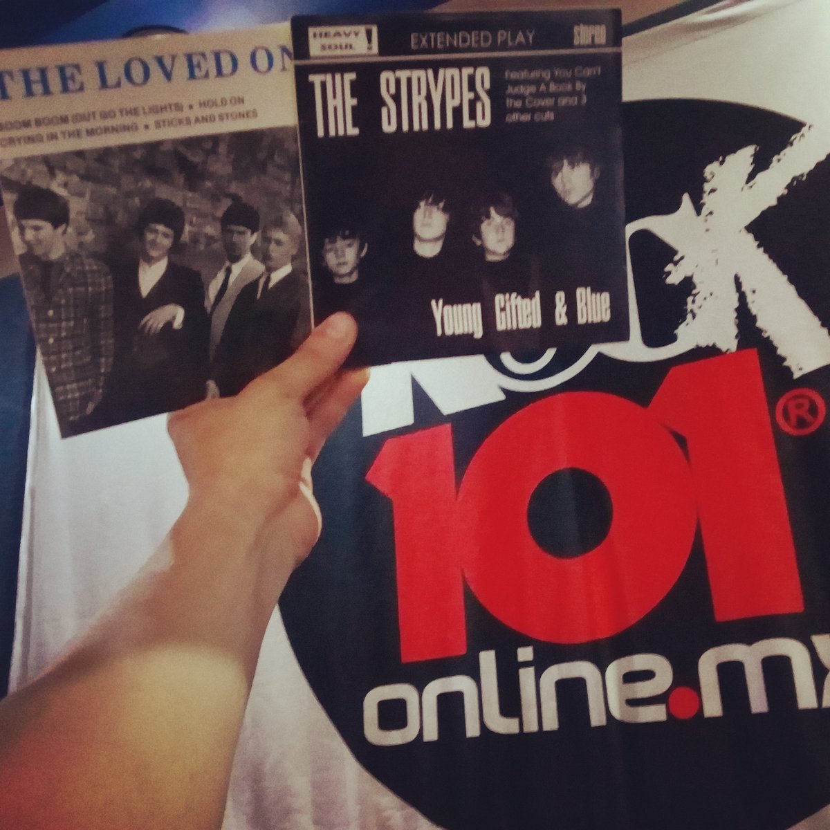 Jóvenes blancos tocando el blues con vehemencia para ésta tarde de Tortillas Negras.
Acompáñanos a disfrutar de la dulce música Soul.

Dale click - - - > rock101online.mx
<a href="/r101ck/">Rock101</a>