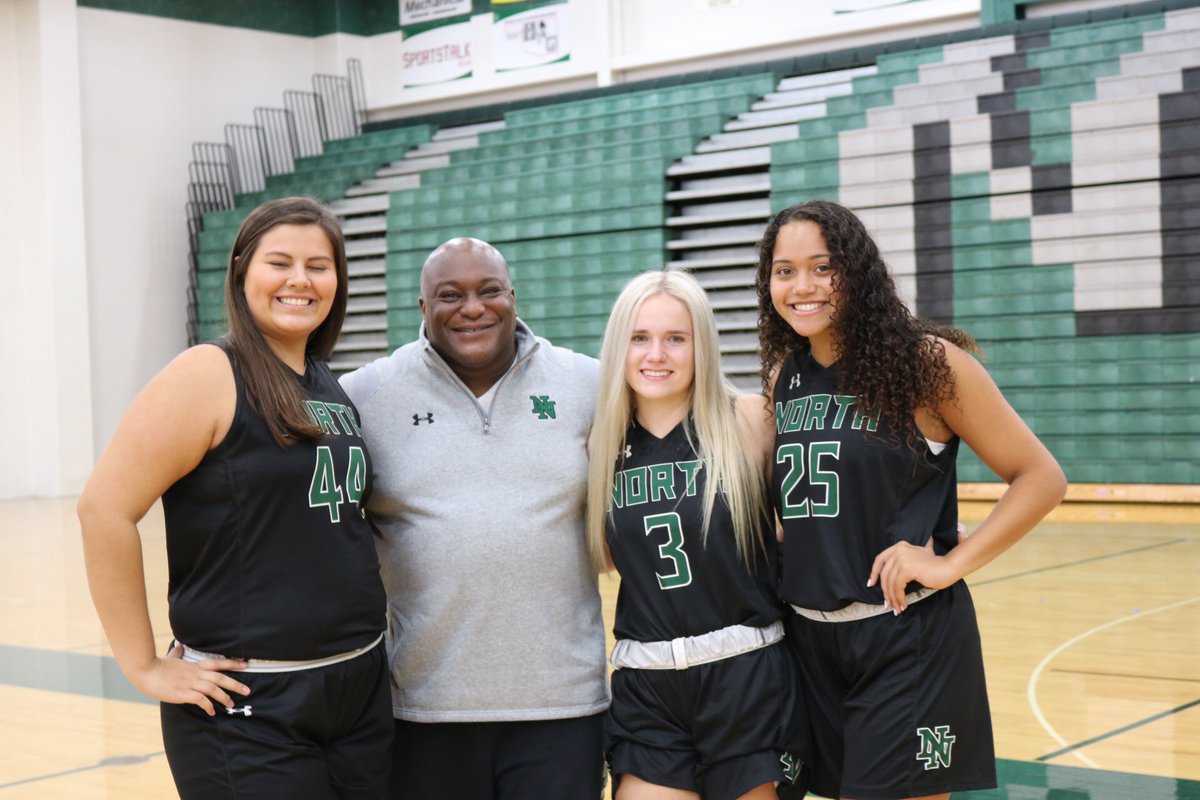 NormanNorth_GB's tweet image. Had a great photoshoot day!! We are season ready🤪 #44days #esketitttt #twhat