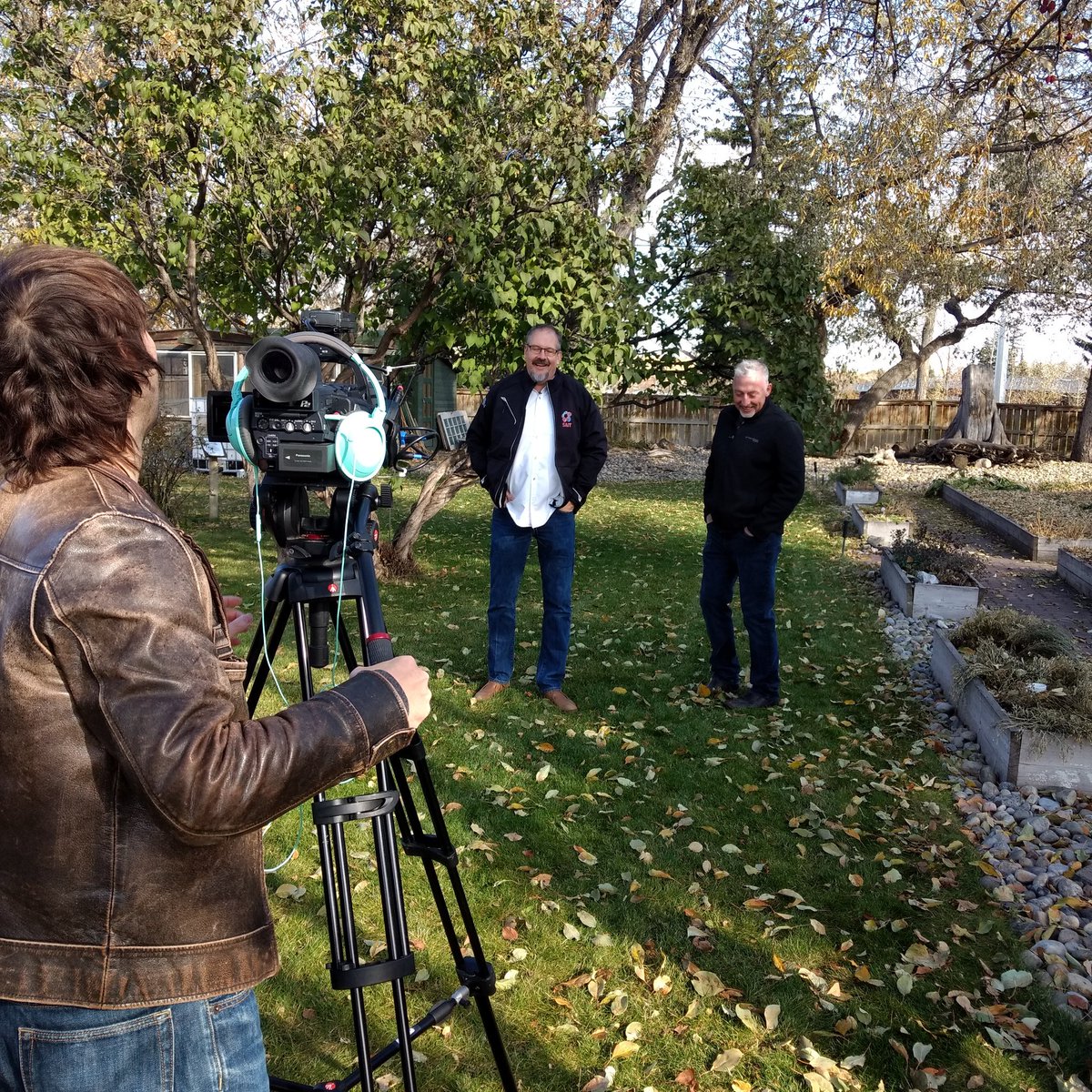 ChefObsession's tweet image. Finishing off the chef interviews for #ObsessedYYCdoc with @ChefAllemeier &amp;amp; @ChefRogalski on a brisk fall morning @RougeCal 

#ObsessedYYCDoc
#comingsoon