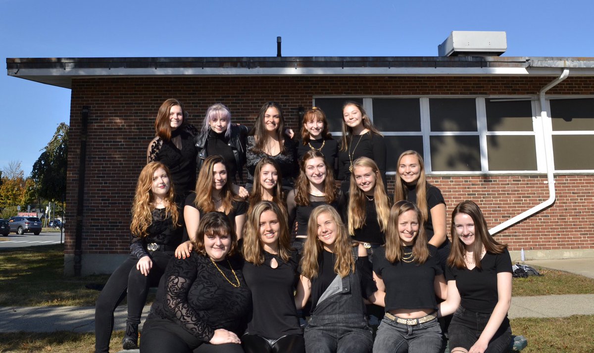 Introducing the 2019-2020 She Major ladies! This year’s group consists of 16 incredible ladies for grades 10-12! Stay tuned for more information regarding our upcoming events! #boldandgold 💛🖤